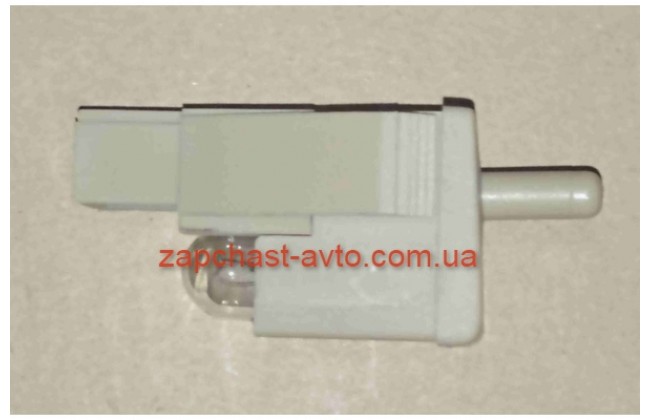 Плафон освещения бардачка, Amulet OE A15-5303020BA