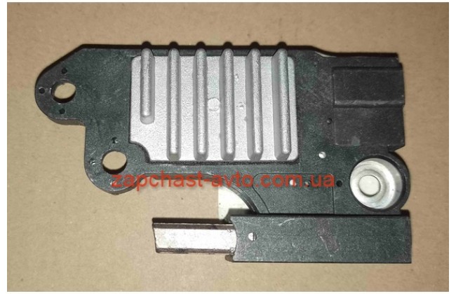 Реле-регулятор  генератора QQ China S11-3701110FA