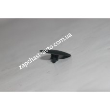 Крепление-клипса обшивки капота Ланос GM